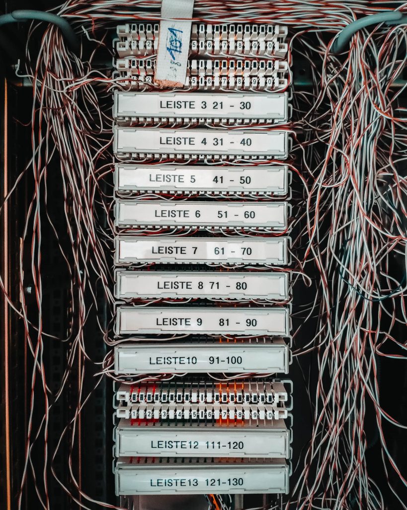 DSL-laajakaistan kytkentärasia.