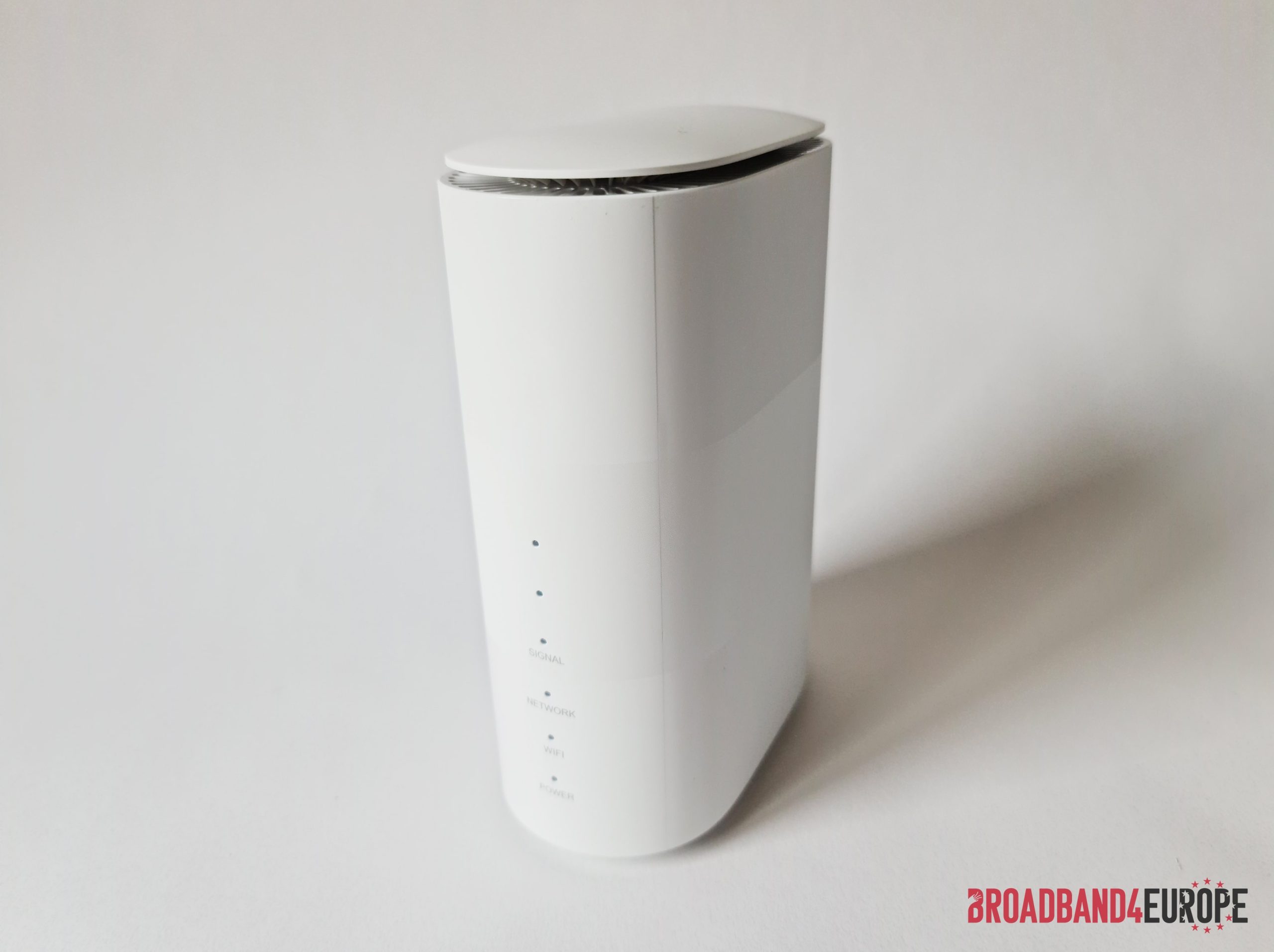 ZTE MC801A router.